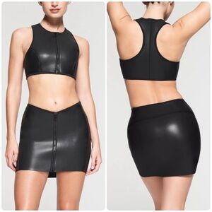 New! SKIMS Rubberized Scuba Swim Mini Skirt in Onyx 
🖤 Small